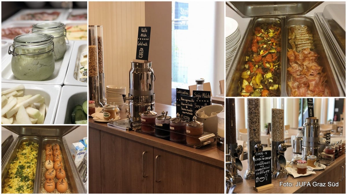 Frühstücksbuffet im Hotel JUFA Graz Süd Frühstücksbuffet des JUFA Graz Süd mit Eigerichten, Aufstrichen, Gemüse, Speck, Müsli und Kaffee